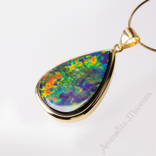 Load image into Gallery viewer, AAA Grade 18K Gold Teardrop Ammolite Pendant
